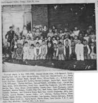 1930 Bridgeport 2nd Grade Class.jpg (1720519 bytes)