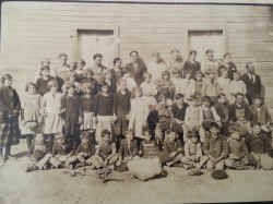 1924 Garvin School Group.jpg (1914930 bytes)