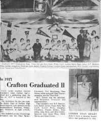 1917 Crafton Grad Class.jpg (1000825 bytes)